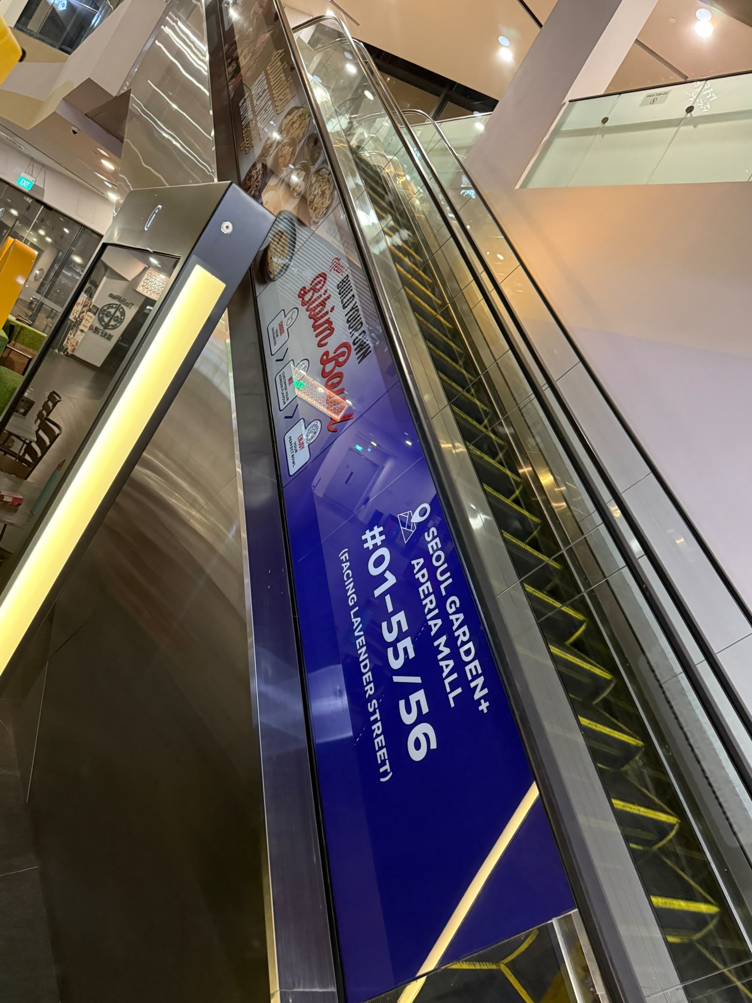 Escalator banner